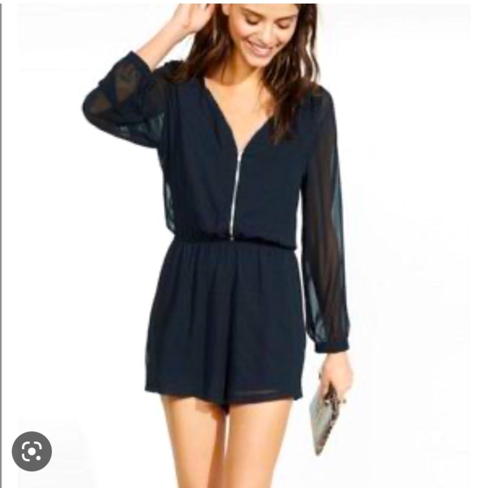 Express black long sleeve romper size small